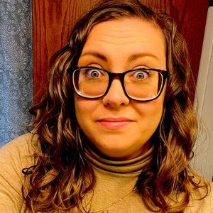 Meet your Posher, Amy